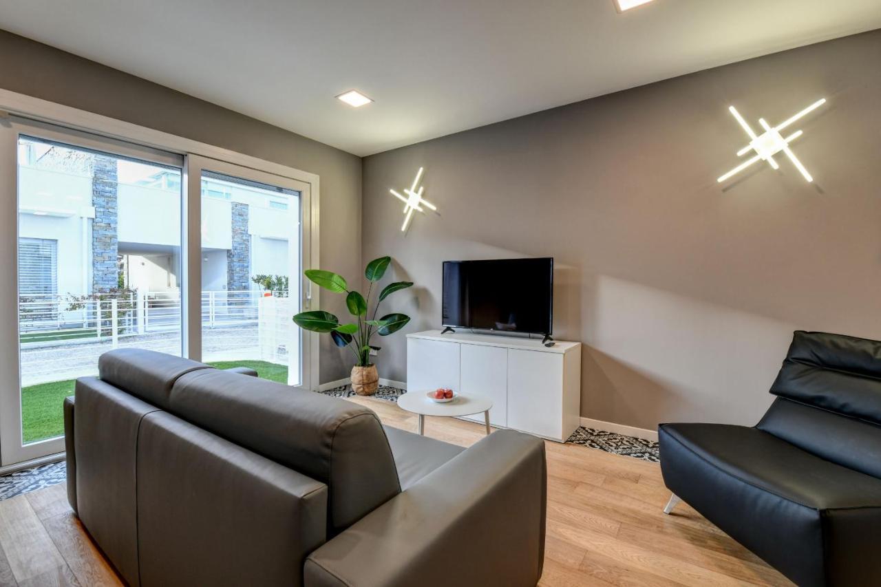 Villette Dolci Luxury Homes Peschiera del Garda Eksteriør bilde