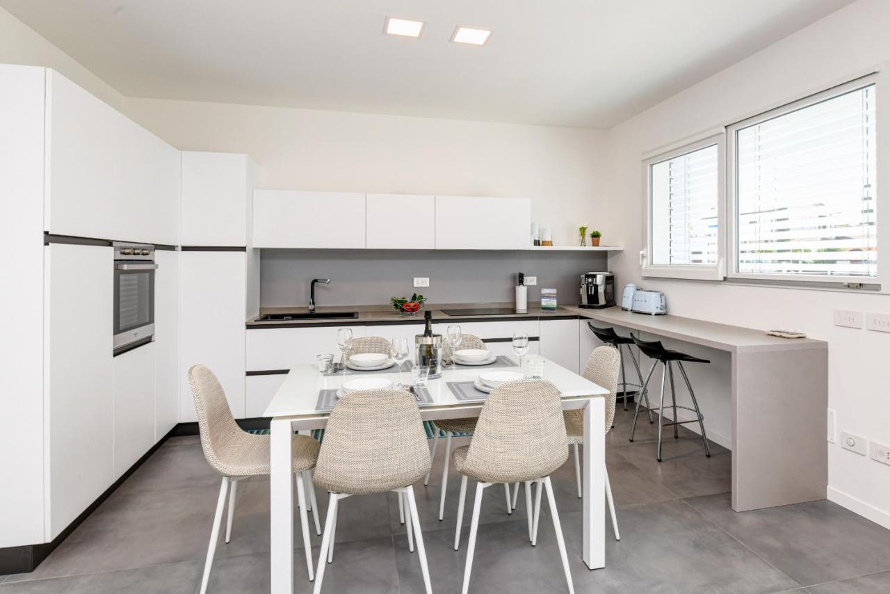 Villette Dolci Luxury Homes Peschiera del Garda Eksteriør bilde